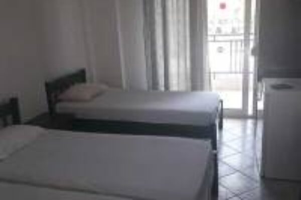 02d8012e1db1554c5c16460f67368f3a_2_S