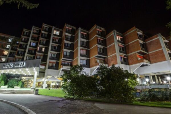 06-dsc712234-panoramainsert2020-09-2109-00-16screenshotjpg