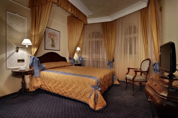 1024x_1492106115-FESTA-WINTER-PALACE-BOROVEC-ZIMA-SKIJANJE-ZIMOVANJE-05