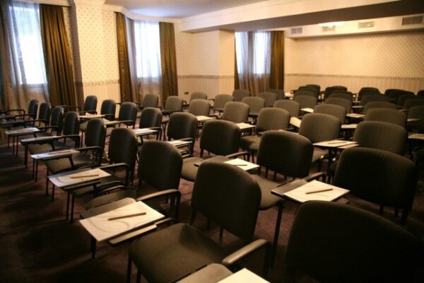 1024x_1492106121-FESTA-WINTER-PALACE-BOROVEC-ZIMA-SKIJANJE-ZIMOVANJE-14