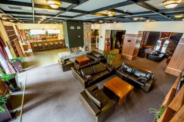 1024x_1568207356-343_02_640