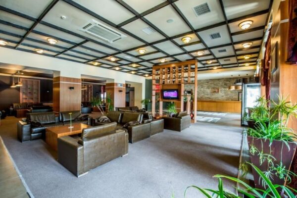 1024x_1568207357-106840548