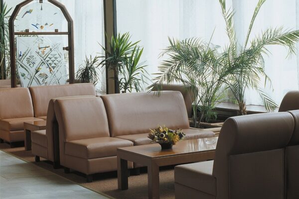 1024x_1570617302-lobby_01