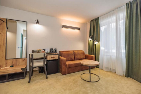 1024x_1664195954-Studio4