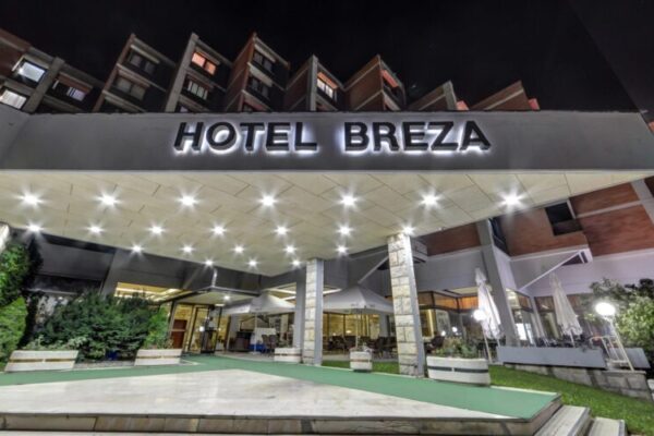 11-dsc703567-panoramainsert2020-09-2110-15-09screenshotjpg