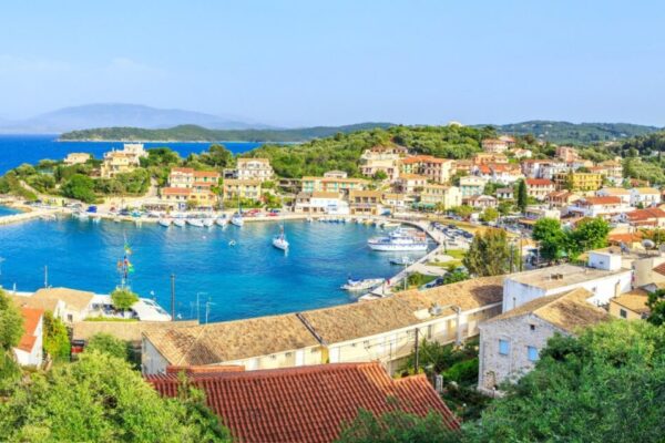 1617229950_19-p-oboi-ostrov-korfu-gretsiya-22