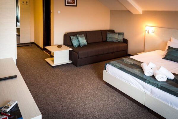 273234447_2468506449945988_914900056411953000_n