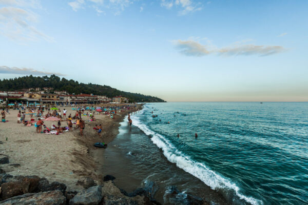 9862_Nea-Skioni-Beach-2