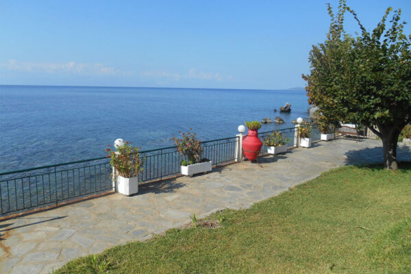 Vila-Alexiadis-Lutra-Kasandra-Grcka-Leto-022