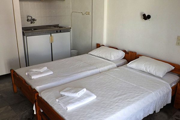 Vila-Anixi-Edipsos-Evia-Grcka-Leto-004