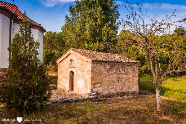 Crkva-Uspenja-Presvete-Bogorodice-u-Josanici