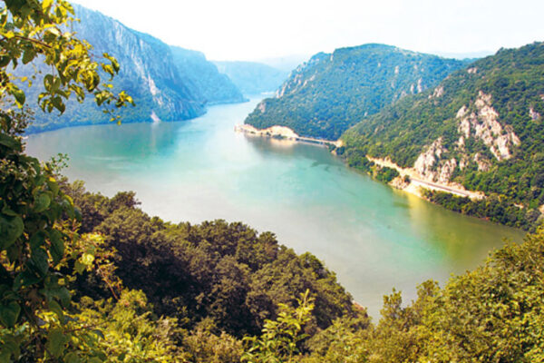 Djerdap_(Iron_Gate)_gorge