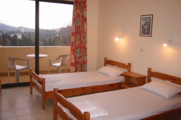 Vila-Ildi-Dassia-Krf-Grcka-Leto-011