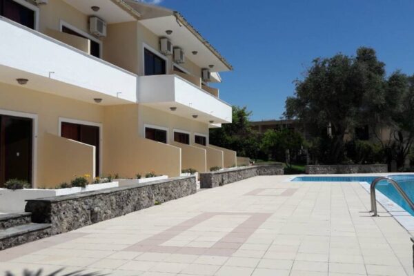 Vila-Ildi-Dassia-Krf-Grcka-Leto-014