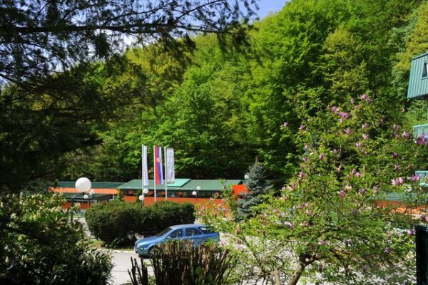 PRIRODA_4-6f15bc0cf43845db498dff02e4e308fd