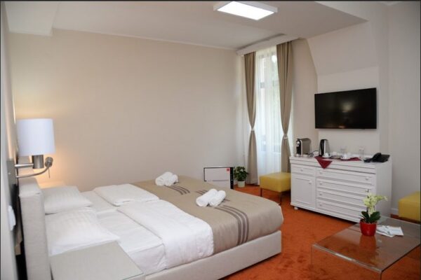 Screenshot-2019-11-26-23.43.42