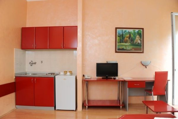 Stacionar_02-4d0d311ad39f41880e7d6acc998ab9d6