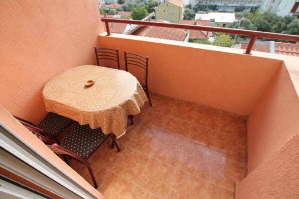 apartmani-pod-lozom-petrovac-16-scaled