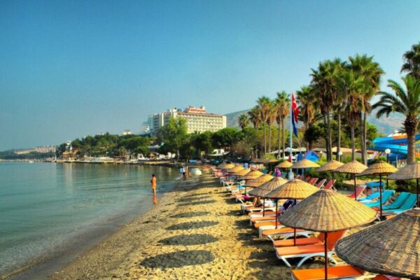 long-beach-kusadasi_605764906