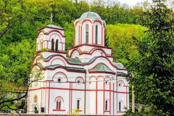 manastir-tumane-naslovna