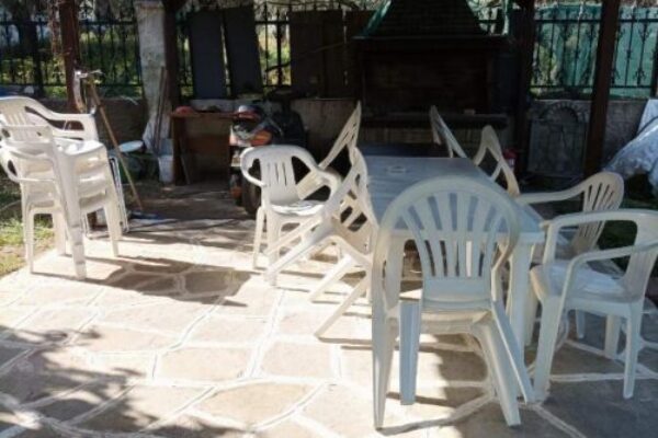 vana-studios-tasos-2