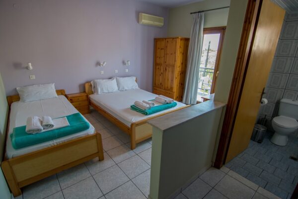 vila-eirini-klimis-potos-omniturs-04