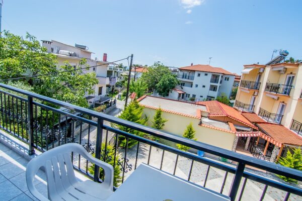 vila-eirini-klimis-potos-omniturs-05