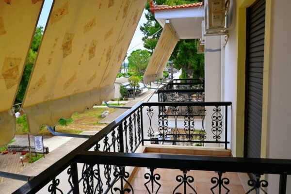 vila-frosso-neos-pirgos-omniturs-06