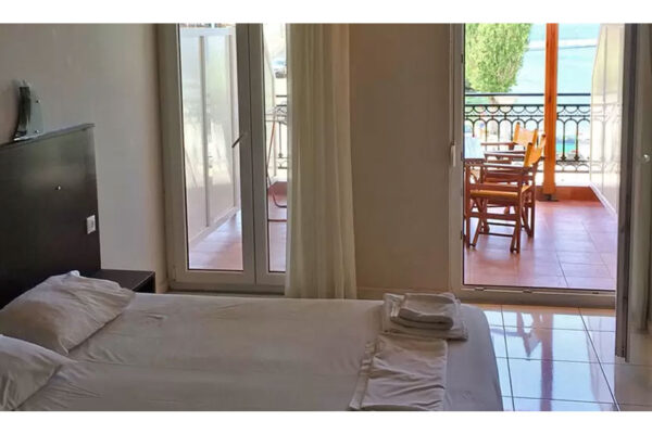 vila-teodosis-neos-marmamras-omniturs-03